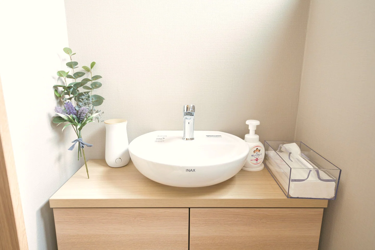 Toilet Washbasin